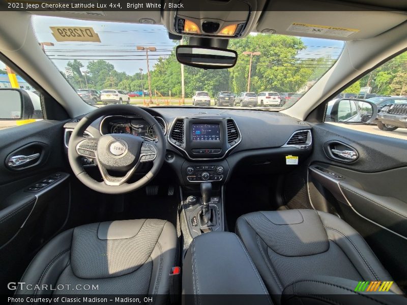Bright White / Black 2021 Jeep Cherokee Latitude Lux 4x4