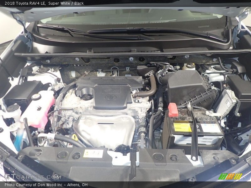Super White / Black 2018 Toyota RAV4 LE