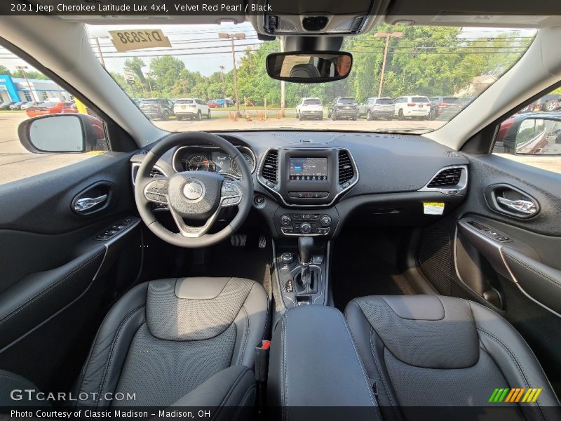 Front Seat of 2021 Cherokee Latitude Lux 4x4