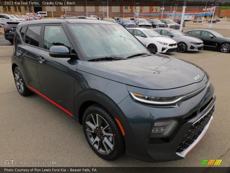 Front 3/4 View of 2022 Soul Turbo