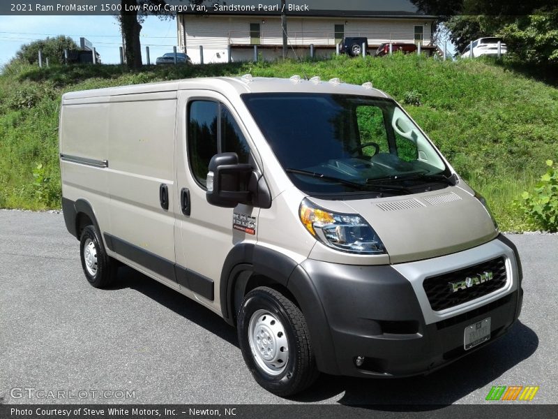 Front 3/4 View of 2021 ProMaster 1500 Low Roof Cargo Van