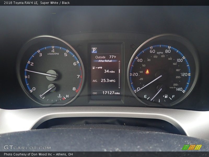 Super White / Black 2018 Toyota RAV4 LE