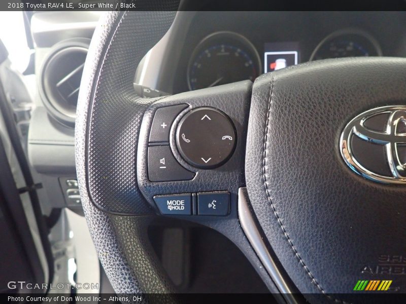 Super White / Black 2018 Toyota RAV4 LE