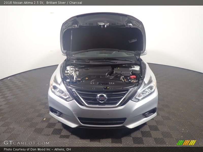 Brilliant Silver / Charcoal 2018 Nissan Altima 2.5 SV