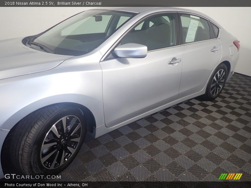 Brilliant Silver / Charcoal 2018 Nissan Altima 2.5 SV