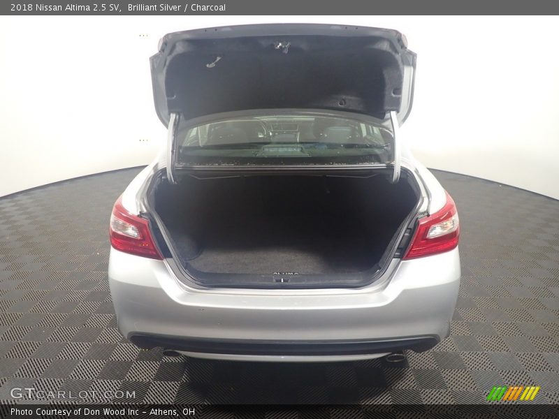 Brilliant Silver / Charcoal 2018 Nissan Altima 2.5 SV