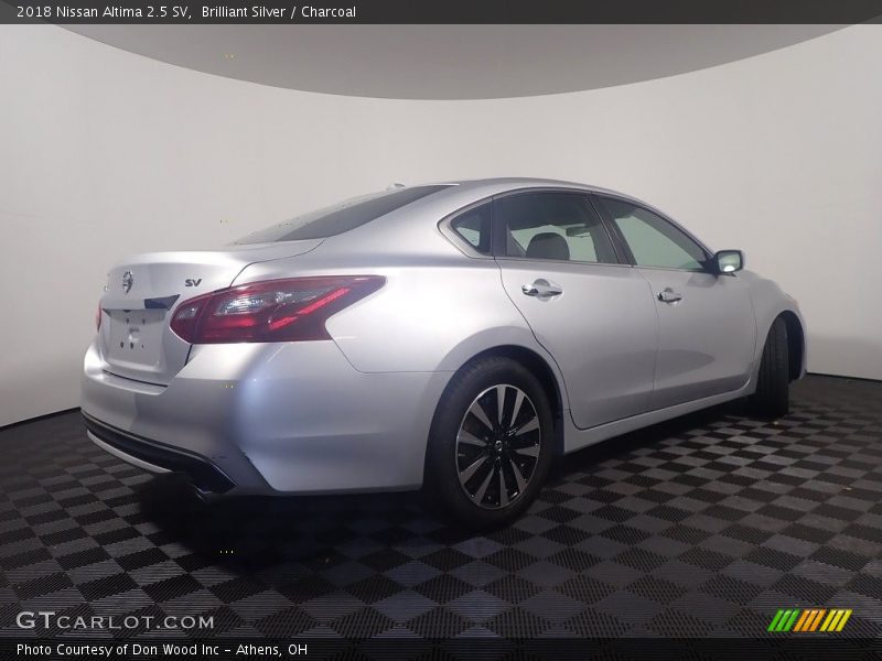 Brilliant Silver / Charcoal 2018 Nissan Altima 2.5 SV