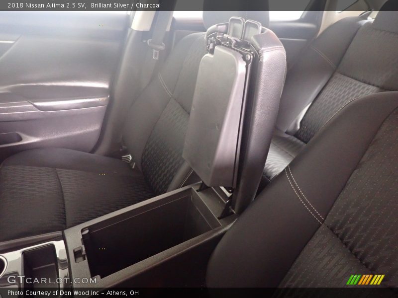 Brilliant Silver / Charcoal 2018 Nissan Altima 2.5 SV