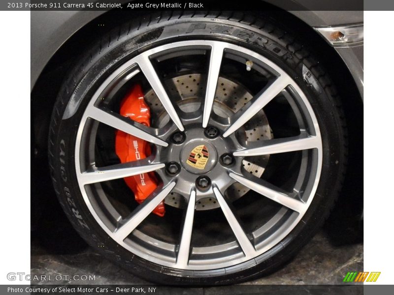  2013 911 Carrera 4S Cabriolet Wheel
