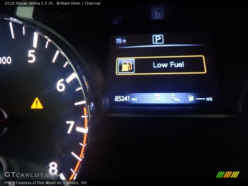 Brilliant Silver / Charcoal 2018 Nissan Altima 2.5 SV