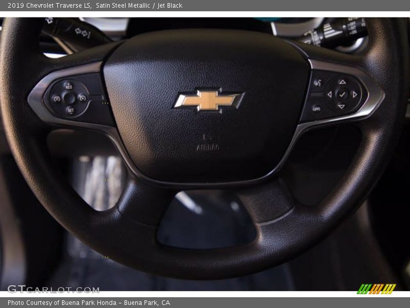 Satin Steel Metallic / Jet Black 2019 Chevrolet Traverse LS