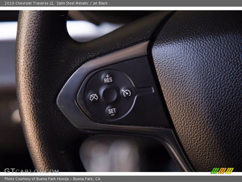Satin Steel Metallic / Jet Black 2019 Chevrolet Traverse LS