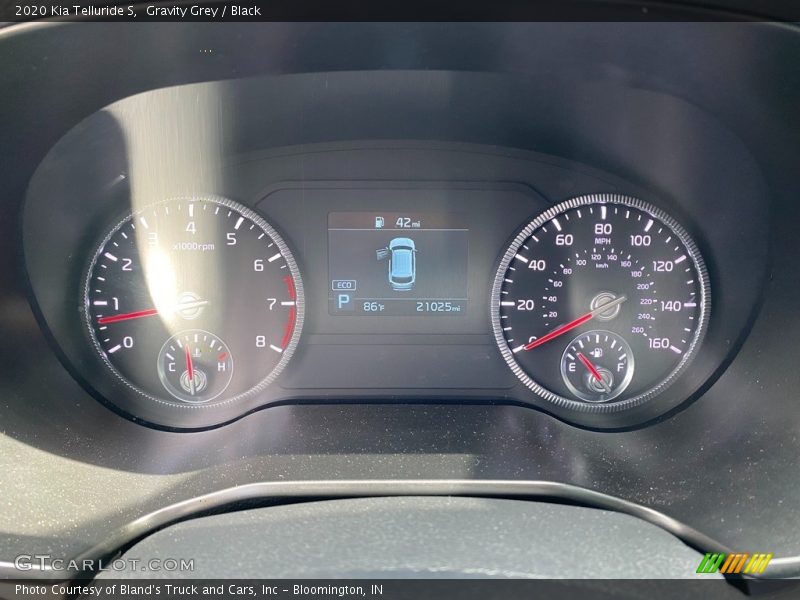 Gravity Grey / Black 2020 Kia Telluride S