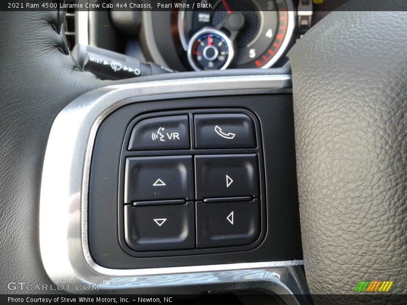 Pearl White / Black 2021 Ram 4500 Laramie Crew Cab 4x4 Chassis