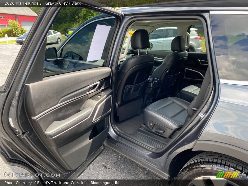Gravity Grey / Black 2020 Kia Telluride S