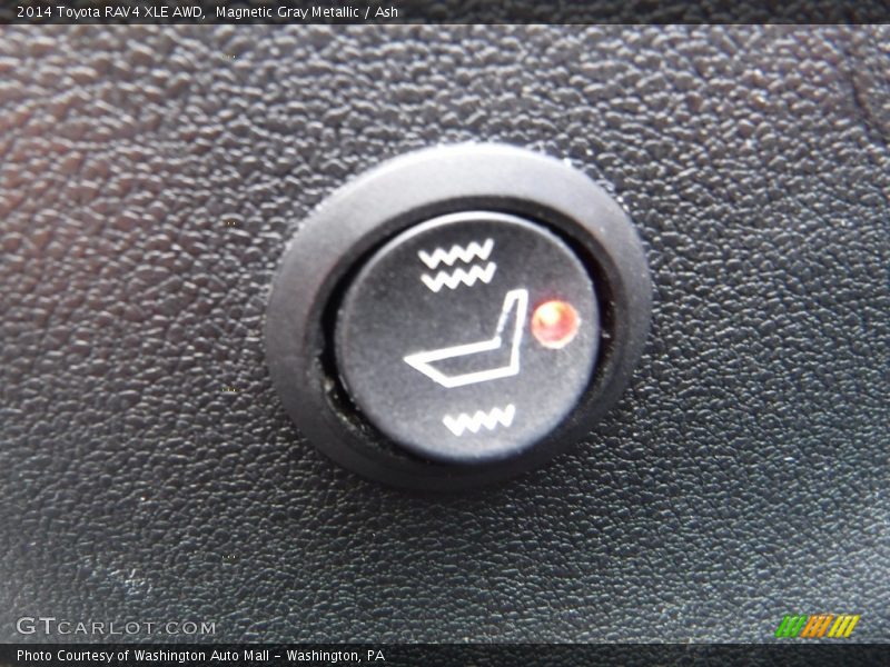 Magnetic Gray Metallic / Ash 2014 Toyota RAV4 XLE AWD