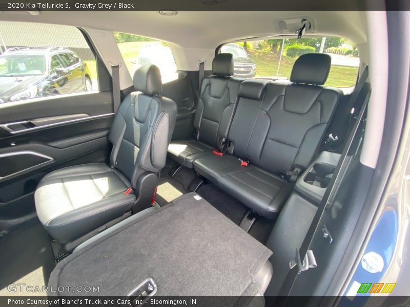 Gravity Grey / Black 2020 Kia Telluride S