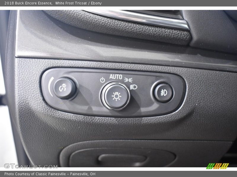 White Frost Tricoat / Ebony 2018 Buick Encore Essence