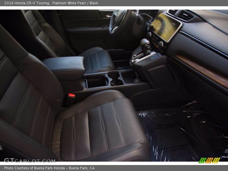Platinum White Pearl / Black 2019 Honda CR-V Touring