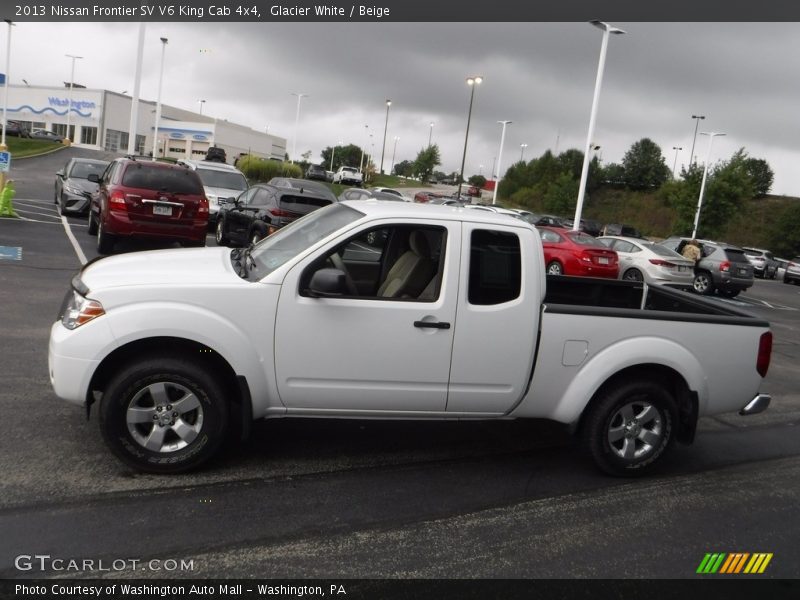 Glacier White / Beige 2013 Nissan Frontier SV V6 King Cab 4x4