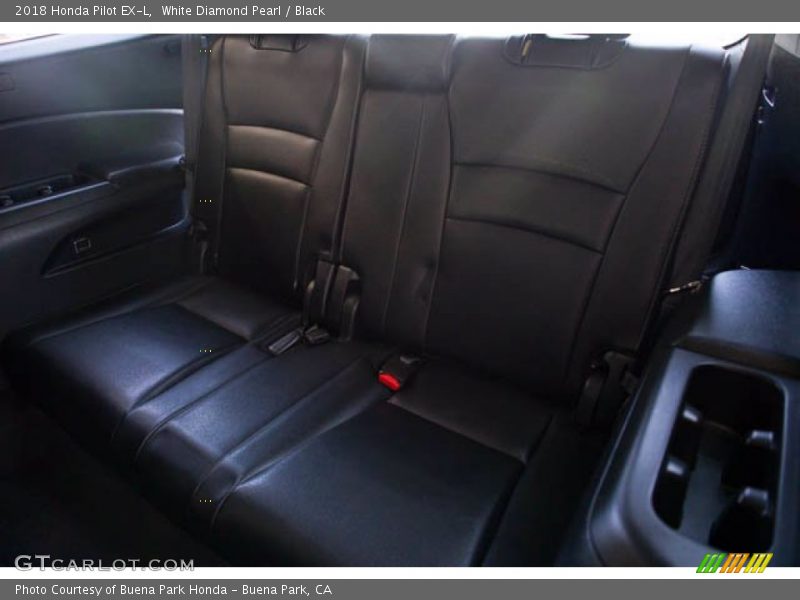 White Diamond Pearl / Black 2018 Honda Pilot EX-L