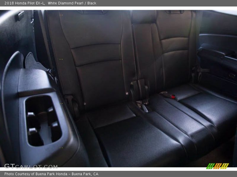 White Diamond Pearl / Black 2018 Honda Pilot EX-L