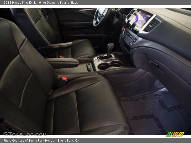 White Diamond Pearl / Black 2018 Honda Pilot EX-L