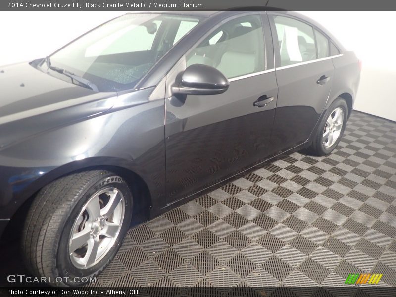 Black Granite Metallic / Medium Titanium 2014 Chevrolet Cruze LT