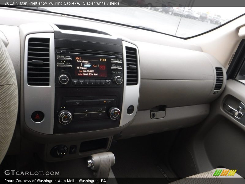 Glacier White / Beige 2013 Nissan Frontier SV V6 King Cab 4x4