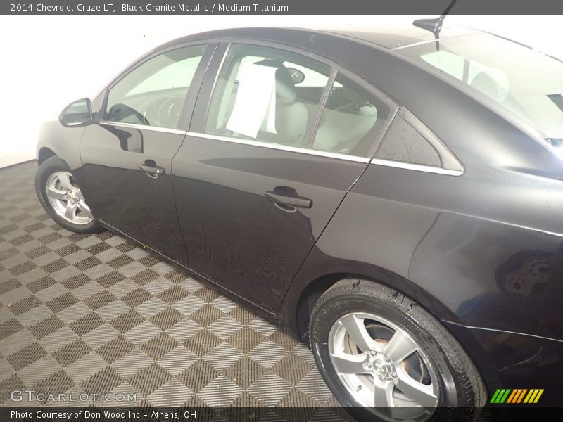 Black Granite Metallic / Medium Titanium 2014 Chevrolet Cruze LT