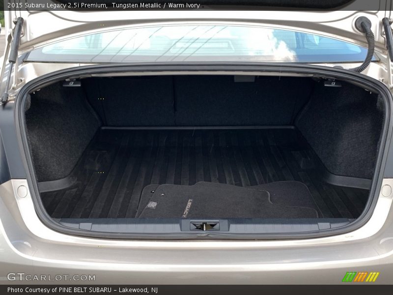  2015 Legacy 2.5i Premium Trunk