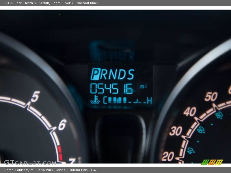 Ingot Silver / Charcoal Black 2019 Ford Fiesta SE Sedan