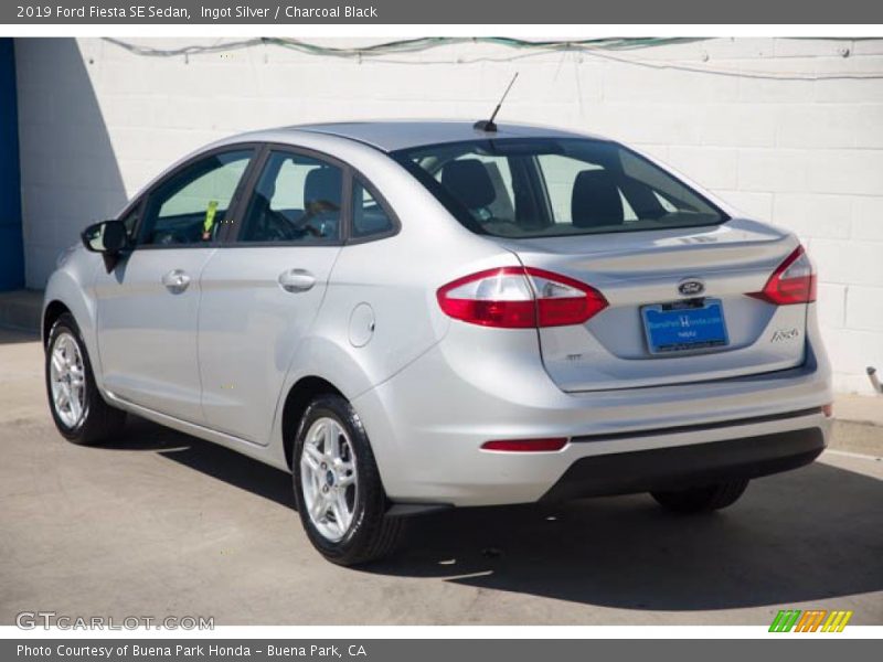 Ingot Silver / Charcoal Black 2019 Ford Fiesta SE Sedan