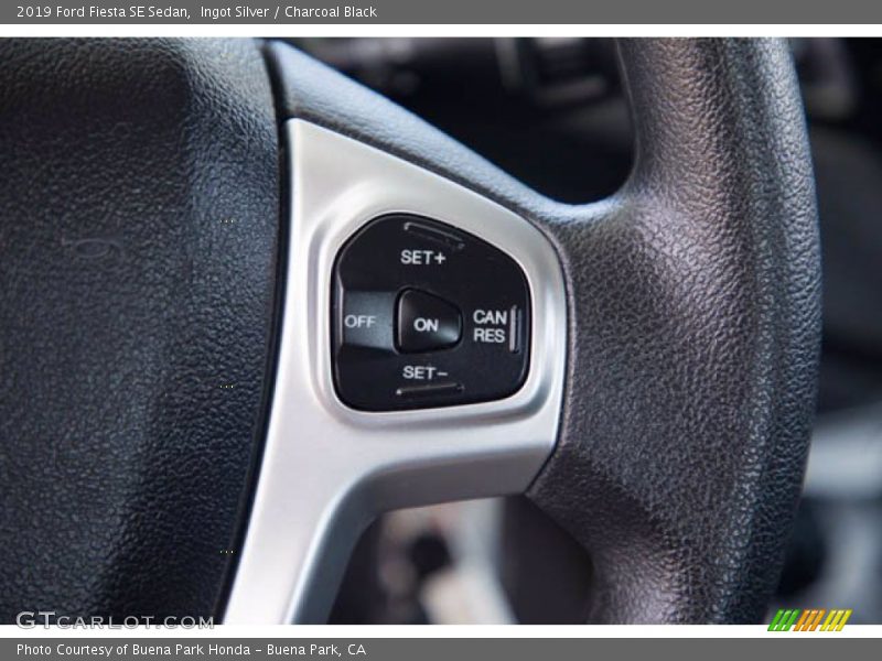 Ingot Silver / Charcoal Black 2019 Ford Fiesta SE Sedan