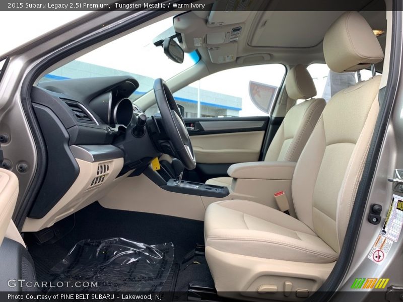 Front Seat of 2015 Legacy 2.5i Premium