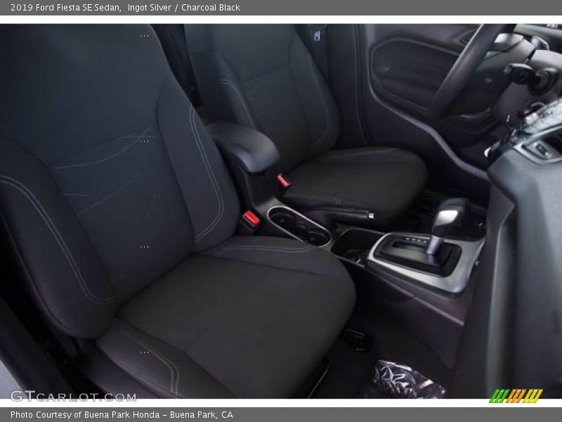 Ingot Silver / Charcoal Black 2019 Ford Fiesta SE Sedan