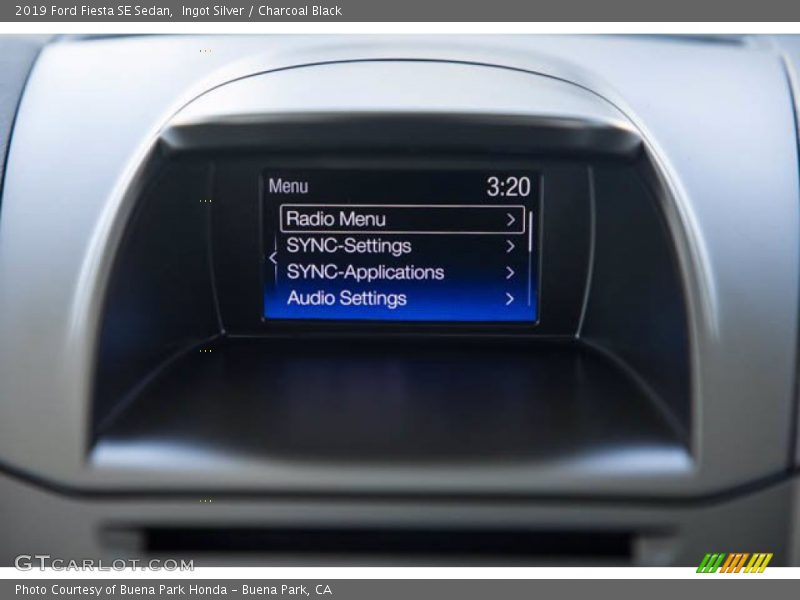 Ingot Silver / Charcoal Black 2019 Ford Fiesta SE Sedan