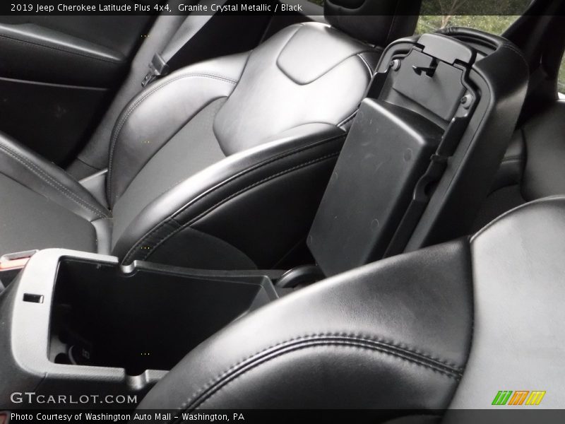 Granite Crystal Metallic / Black 2019 Jeep Cherokee Latitude Plus 4x4