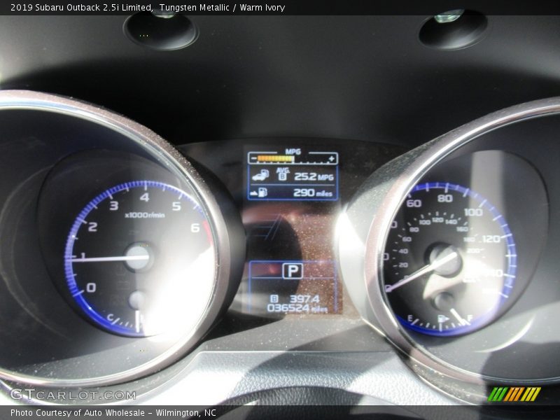 Tungsten Metallic / Warm Ivory 2019 Subaru Outback 2.5i Limited