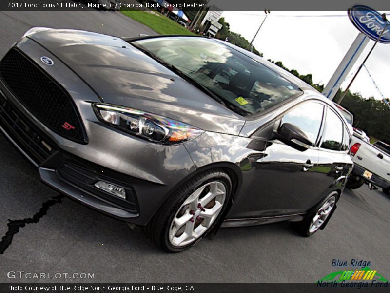Magnetic / Charcoal Black Recaro Leather 2017 Ford Focus ST Hatch