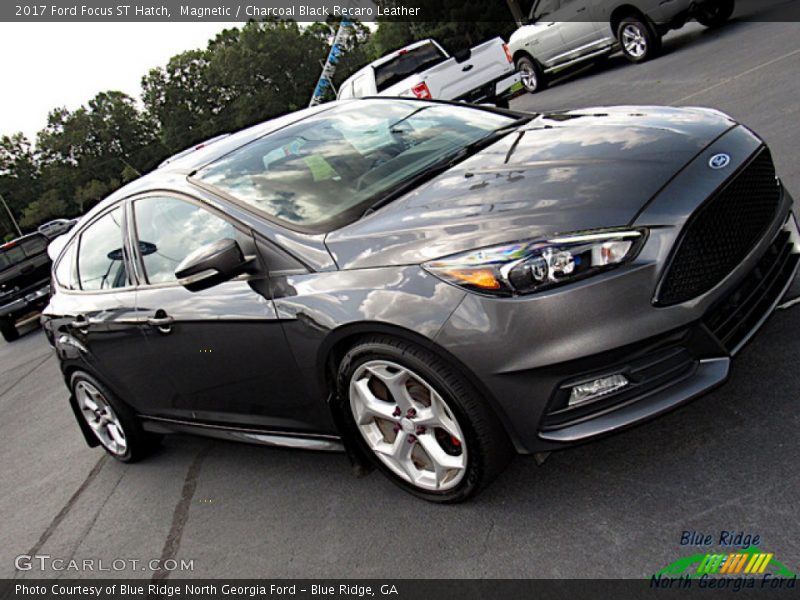 Magnetic / Charcoal Black Recaro Leather 2017 Ford Focus ST Hatch