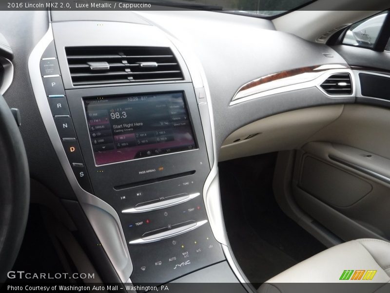 Luxe Metallic / Cappuccino 2016 Lincoln MKZ 2.0