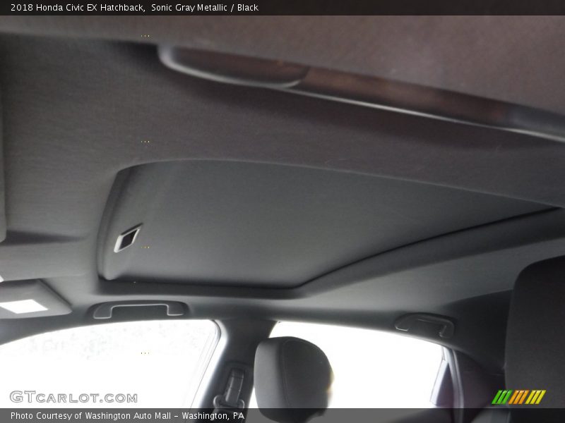 Sonic Gray Metallic / Black 2018 Honda Civic EX Hatchback