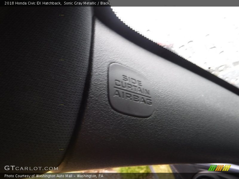 Sonic Gray Metallic / Black 2018 Honda Civic EX Hatchback