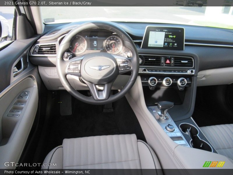 Dashboard of 2021 G70 2.0T