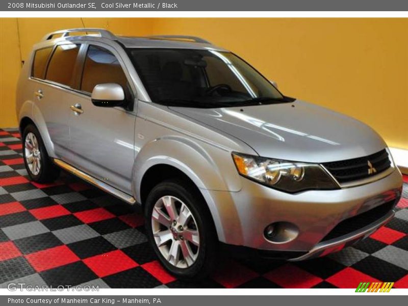 Cool Silver Metallic / Black 2008 Mitsubishi Outlander SE