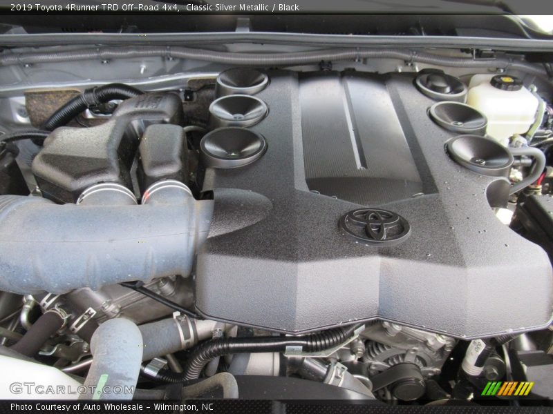 Classic Silver Metallic / Black 2019 Toyota 4Runner TRD Off-Road 4x4