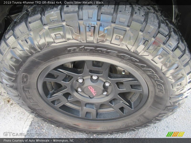 Classic Silver Metallic / Black 2019 Toyota 4Runner TRD Off-Road 4x4