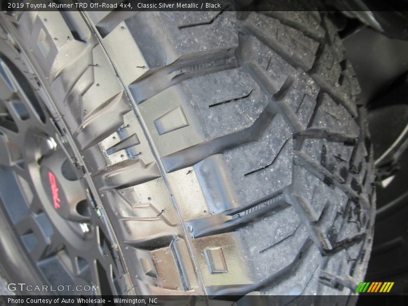 Classic Silver Metallic / Black 2019 Toyota 4Runner TRD Off-Road 4x4