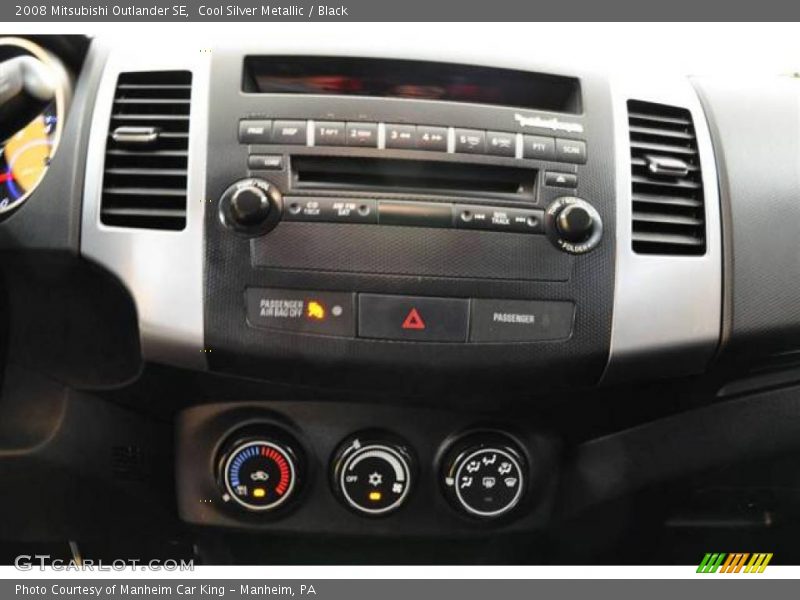 Cool Silver Metallic / Black 2008 Mitsubishi Outlander SE